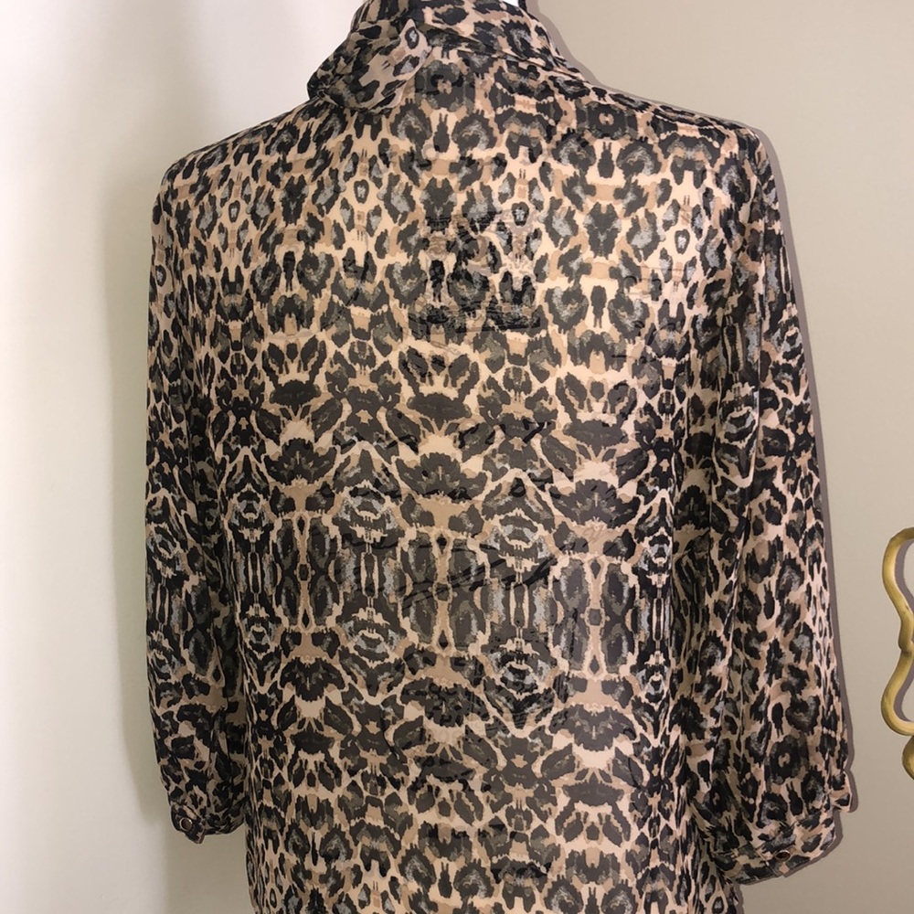 Leopard Top - Picture 3 of 3
